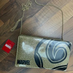 NWT MARVEL CHAIN PURSE